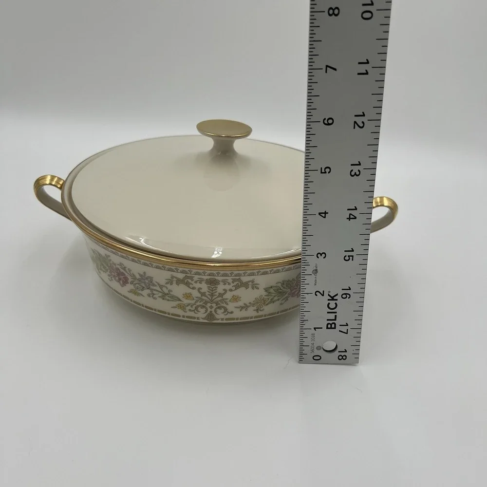 Lenox Serving Tureen with Lid Gold Trim Floral‎ Pattern Porcelain Dish